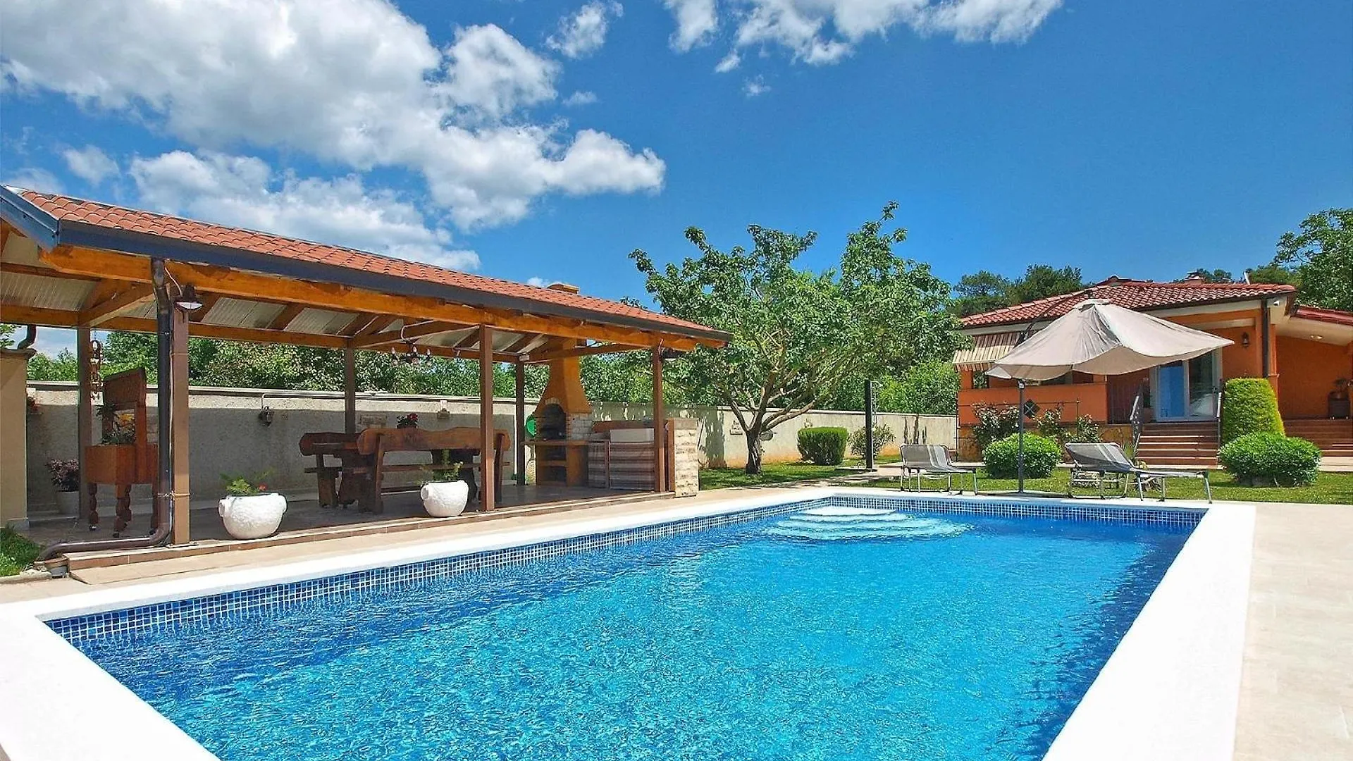 Ferienhaus Mit Privatpool Fuer 6 Personen Ca 70 Qm In Pula, Istrien Istrische Riviera