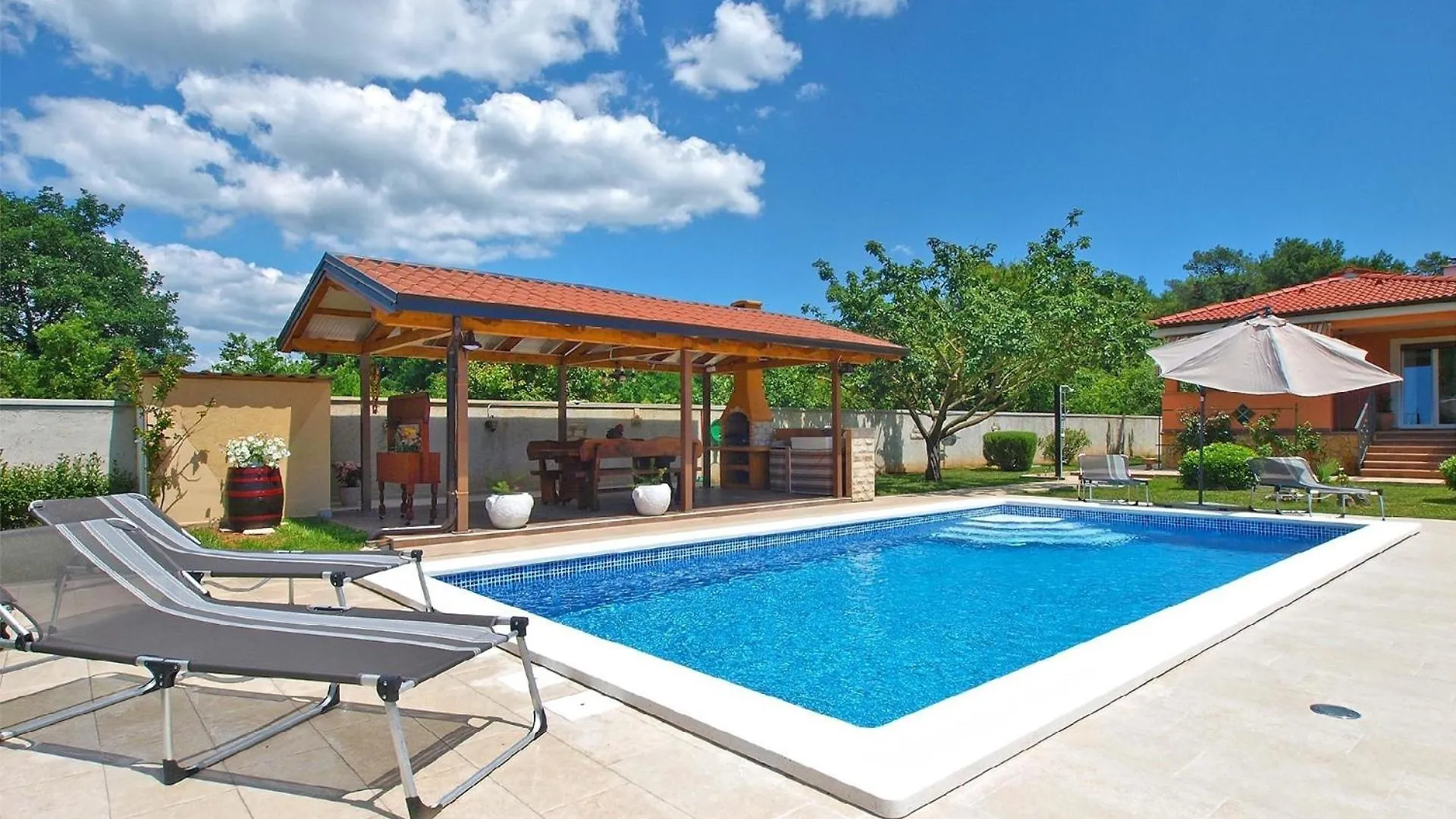 Ferienhaus Mit Privatpool Fuer 6 Personen Ca 70 Qm In Pula, Istrien Istrische Riviera Pula
